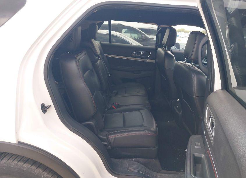 Photo 8 of 2018 Ford Explorer SPORT (VIN 1FM5K8GT1JGB64831)