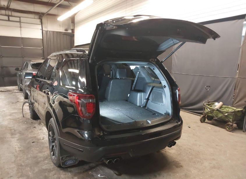 Photo 3 of 2018 Ford Explorer SPORT (VIN 1FM5K8GT1JGC38328)