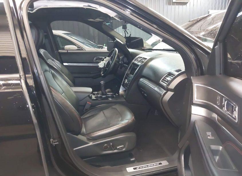 Photo 5 of 2018 Ford Explorer SPORT (VIN 1FM5K8GT1JGC38328)