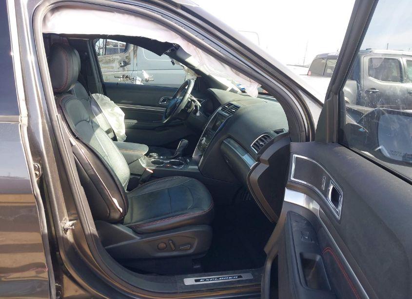 Photo 5 of 2019 Ford Explorer SPORT (VIN 1FM5K8GT1KGA41161)
