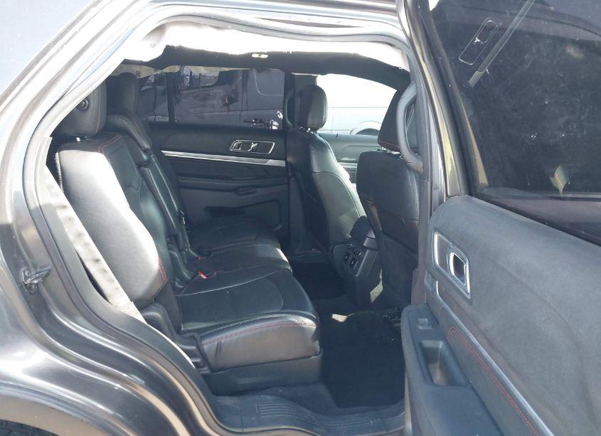 Photo 8 of 2019 Ford Explorer SPORT (VIN 1FM5K8GT1KGA41161)