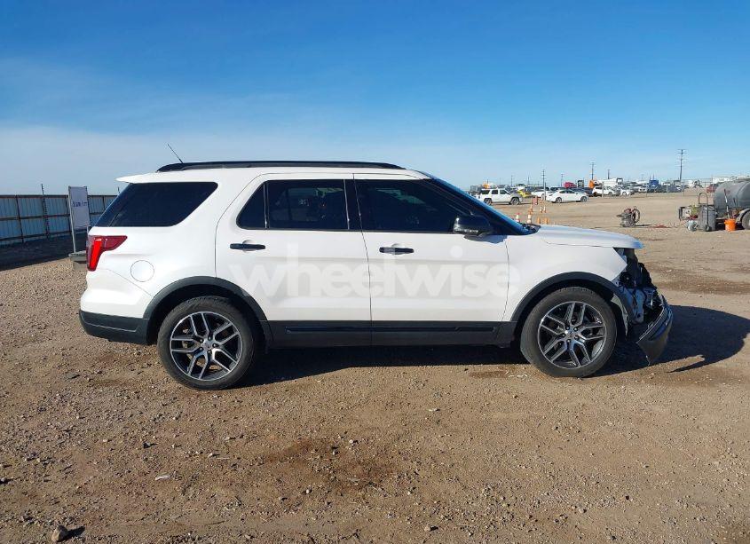 Photo 14 of 2019 Ford Explorer SPORT (VIN 1FM5K8GT1KGA71955)