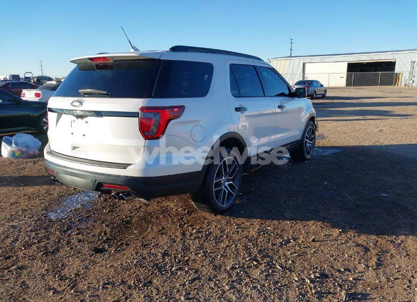 Photo 4 of 2019 Ford Explorer SPORT (VIN 1FM5K8GT1KGA71955)