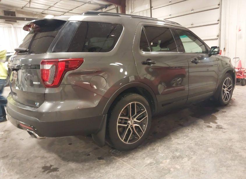 Photo 4 of 2016 Ford Explorer SPORT (VIN 1FM5K8GT2GGB11869)