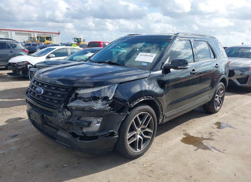 Photo 2 of 2016 Ford Explorer SPORT (VIN 1FM5K8GT2GGC89636)