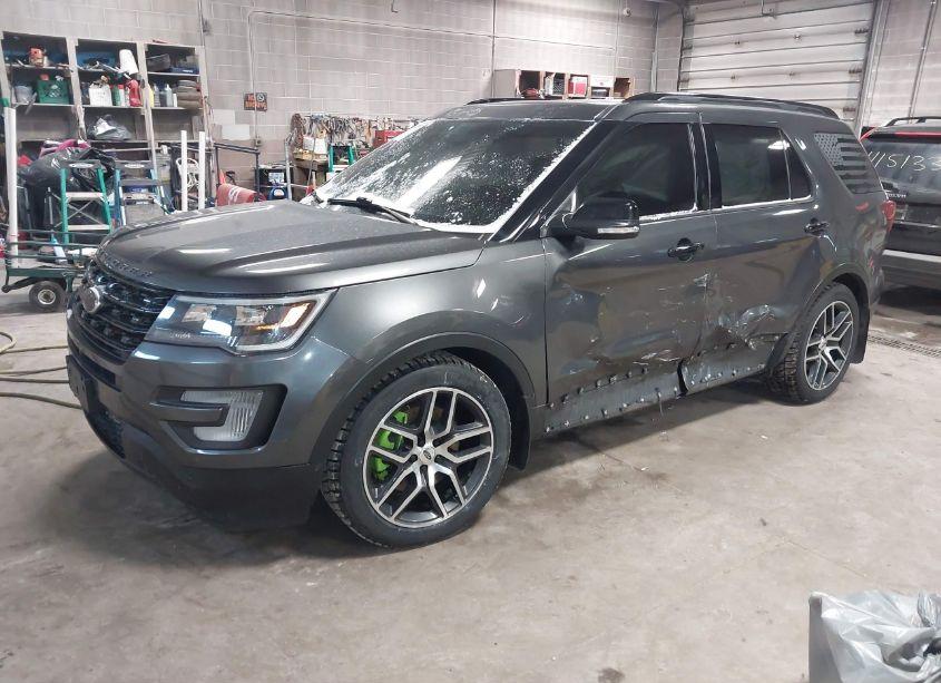 Photo 2 of 2017 Ford Explorer SPORT (VIN 1FM5K8GT2HGE16337)