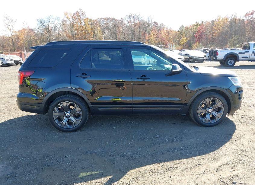 Photo 13 of 2018 Ford Explorer SPORT (VIN 1FM5K8GT2JGB14794)