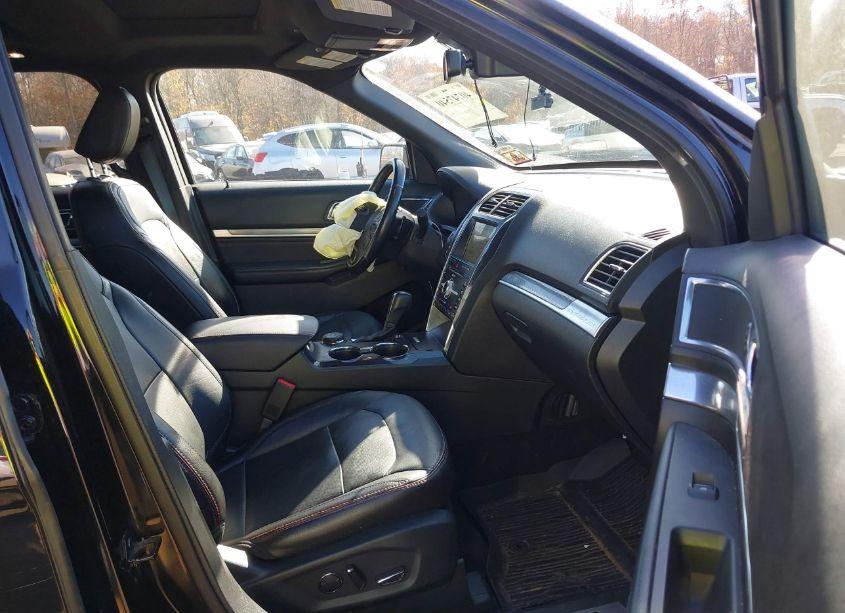 Photo 5 of 2018 Ford Explorer SPORT (VIN 1FM5K8GT2JGB14794)