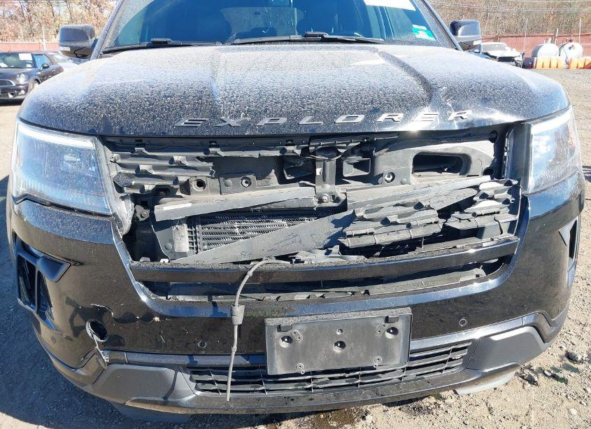 Photo 6 of 2018 Ford Explorer SPORT (VIN 1FM5K8GT2JGB14794)