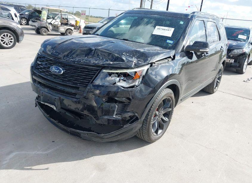 Photo 2 of 2019 Ford Explorer SPORT (VIN 1FM5K8GT2KGA91566)