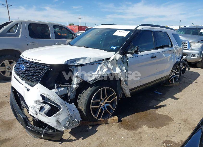 Photo 2 of 2019 Ford Explorer SPORT (VIN 1FM5K8GT2KGB06812)