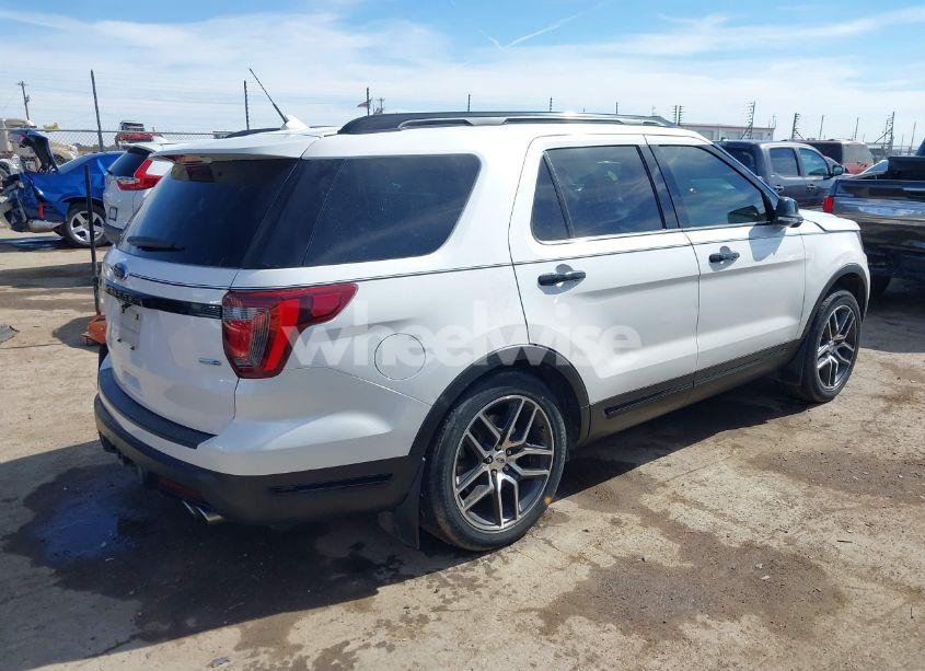 Photo 4 of 2019 Ford Explorer SPORT (VIN 1FM5K8GT2KGB06812)