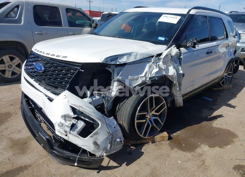 Photo 6 of 2019 Ford Explorer SPORT (VIN 1FM5K8GT2KGB06812)