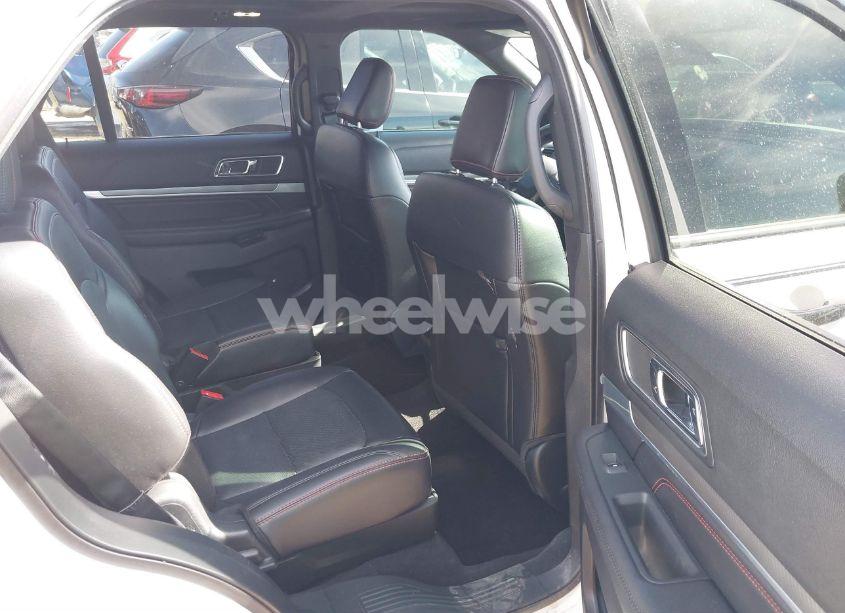 Photo 8 of 2019 Ford Explorer SPORT (VIN 1FM5K8GT2KGB06812)