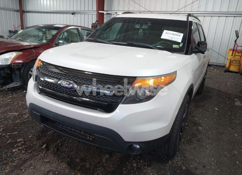 Photo 2 of 2014 Ford Explorer SPORT (VIN 1FM5K8GT3EGC29104)