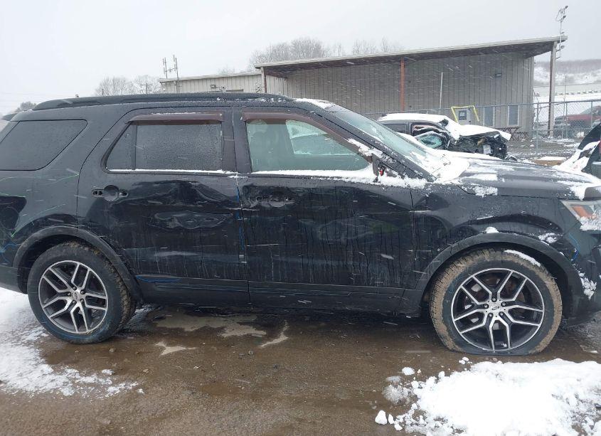 Photo 13 of 2016 Ford Explorer SPORT (VIN 1FM5K8GT3GGA05575)