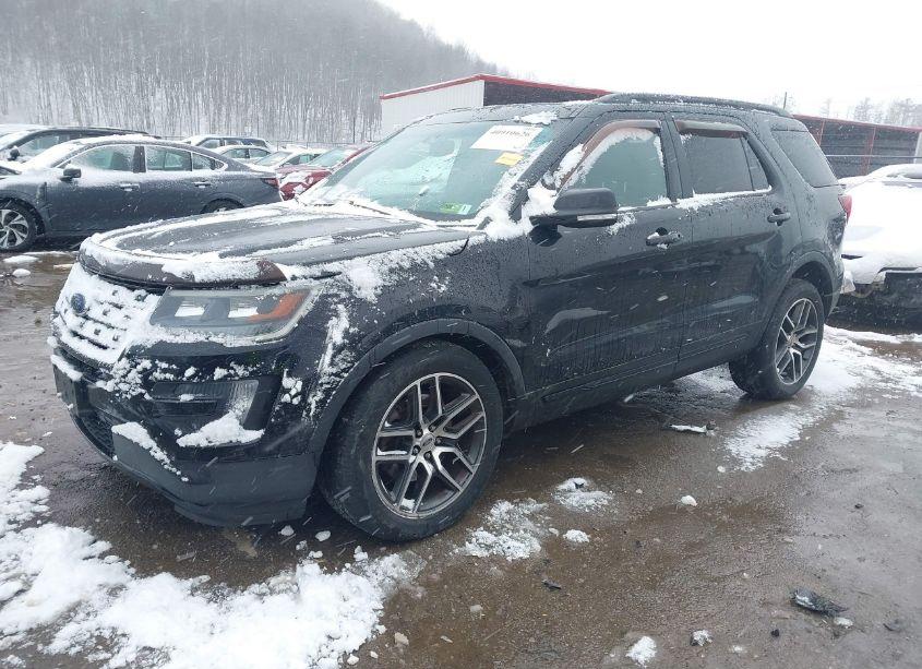 Photo 2 of 2016 Ford Explorer SPORT (VIN 1FM5K8GT3GGA05575)