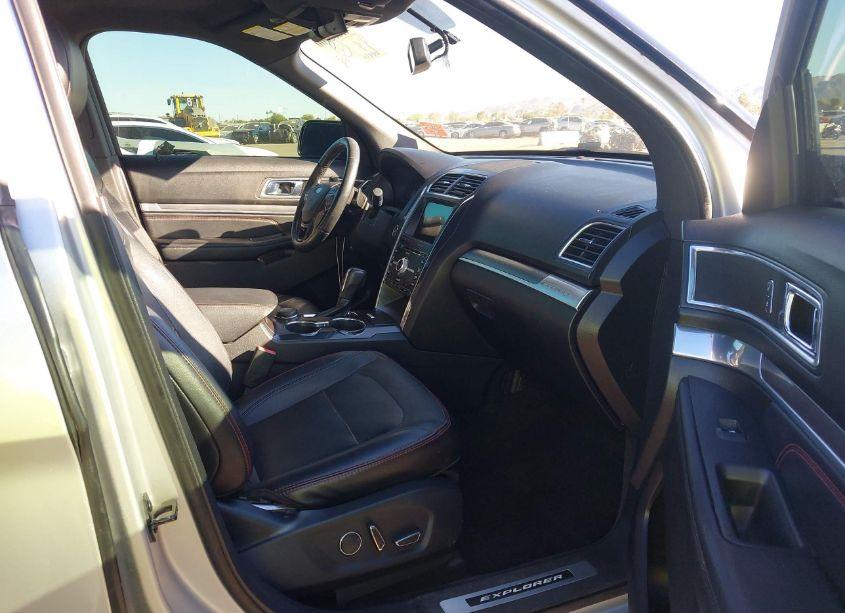 Photo 5 of 2017 Ford Explorer SPORT (VIN 1FM5K8GT3HGC84804)