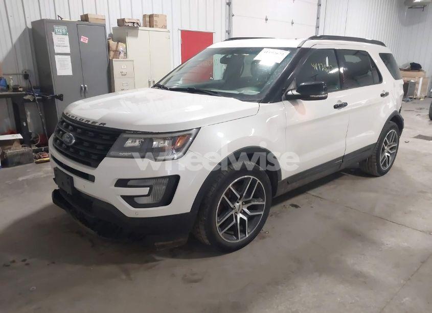Photo 2 of 2017 Ford Explorer SPORT (VIN 1FM5K8GT3HGD03691)