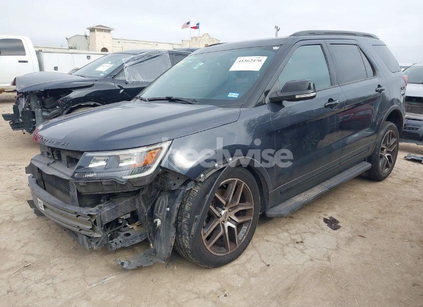 Photo 2 of 2017 Ford Explorer SPORT (VIN 1FM5K8GT3HGD85809)