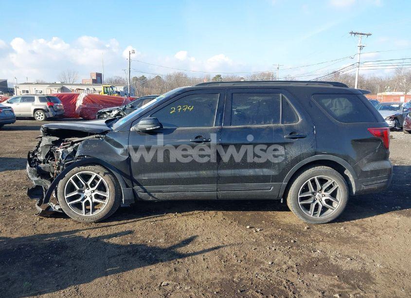 Photo 14 of 2018 Ford Explorer SPORT (VIN 1FM5K8GT3JGA12436)