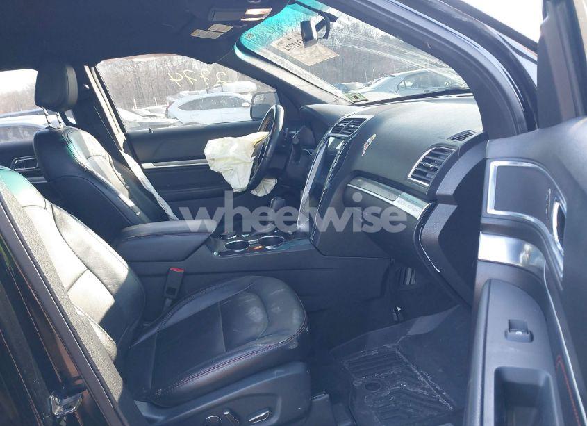 Photo 5 of 2018 Ford Explorer SPORT (VIN 1FM5K8GT3JGA12436)