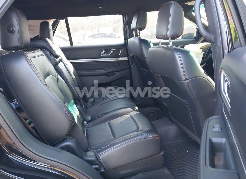 Photo 8 of 2018 Ford Explorer SPORT (VIN 1FM5K8GT3JGA12436)