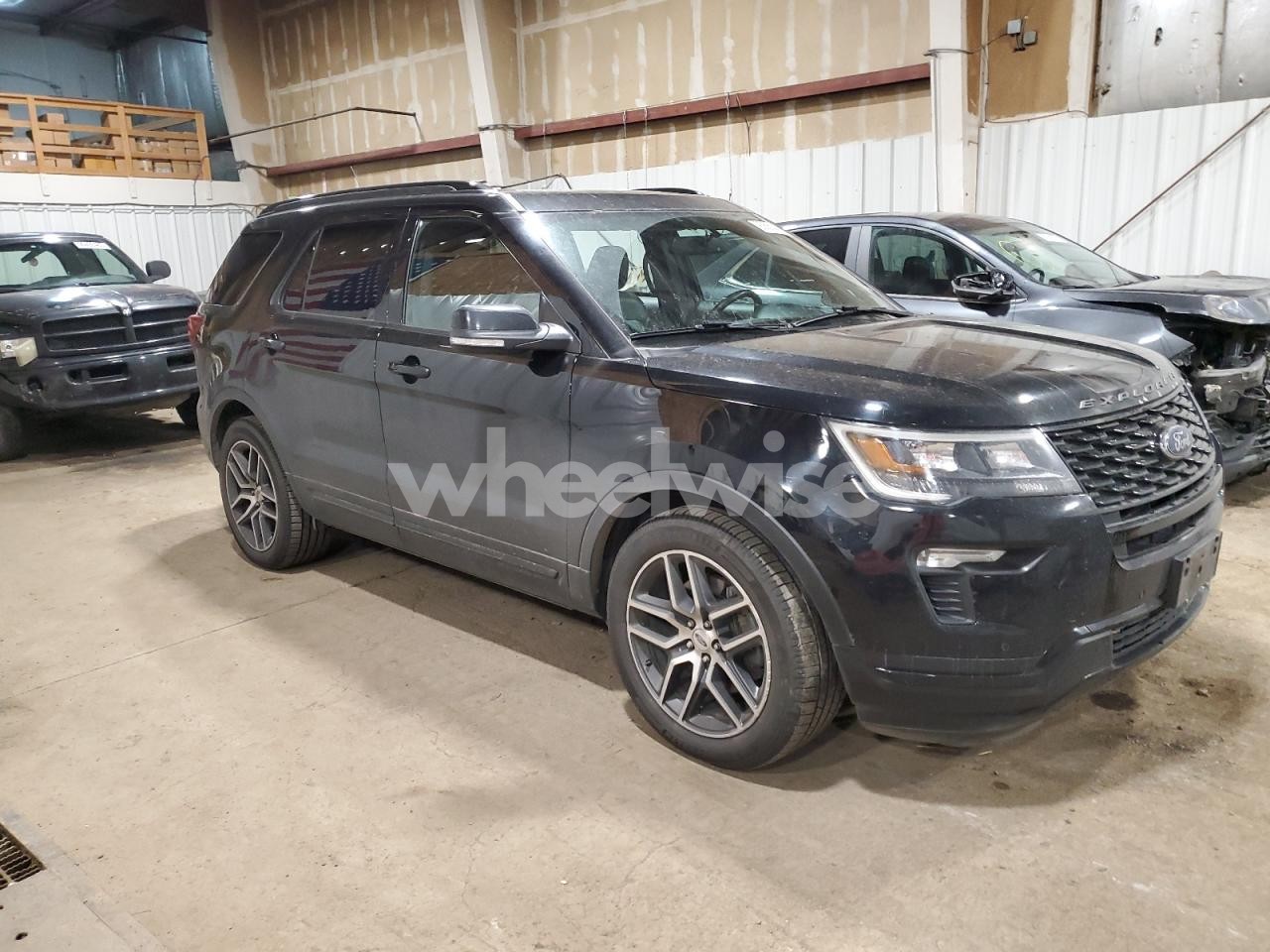 Photo 4 of 2018 FORD EXPLORER SPORT (VIN 1FM5K8GT3JGB27912)