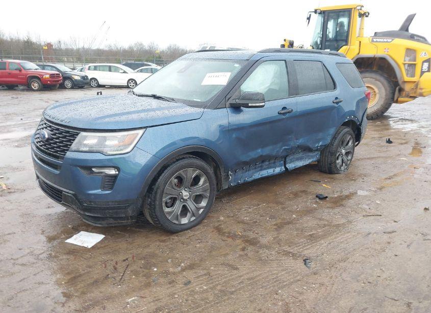 Photo 2 of 2018 Ford Explorer SPORT (VIN 1FM5K8GT3JGB54205)