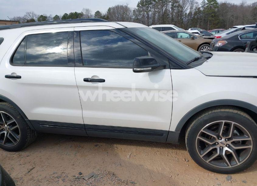 Photo 13 of 2018 Ford Explorer SPORT (VIN 1FM5K8GT3JGC02690)