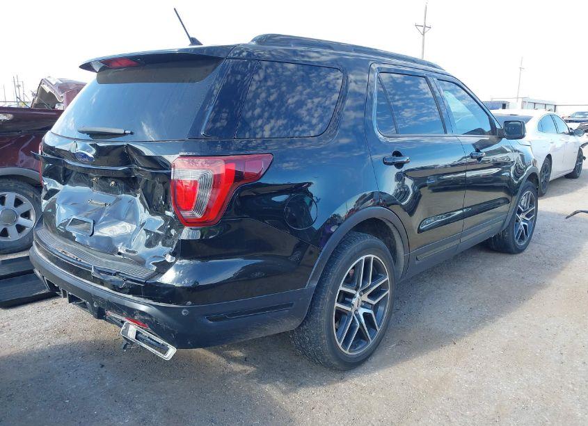 Photo 4 of 2018 Ford Explorer SPORT (VIN 1FM5K8GT3JGC27735)