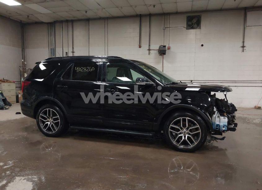 Photo 14 of 2018 Ford Explorer SPORT (VIN 1FM5K8GT3JGC46639)