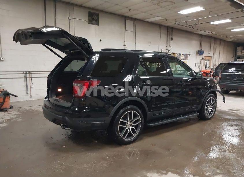 Photo 4 of 2018 Ford Explorer SPORT (VIN 1FM5K8GT3JGC46639)