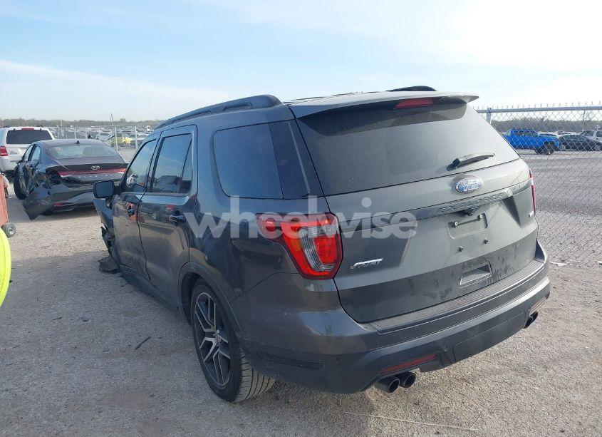 Photo 3 of 2019 Ford Explorer SPORT (VIN 1FM5K8GT3KGA71276)
