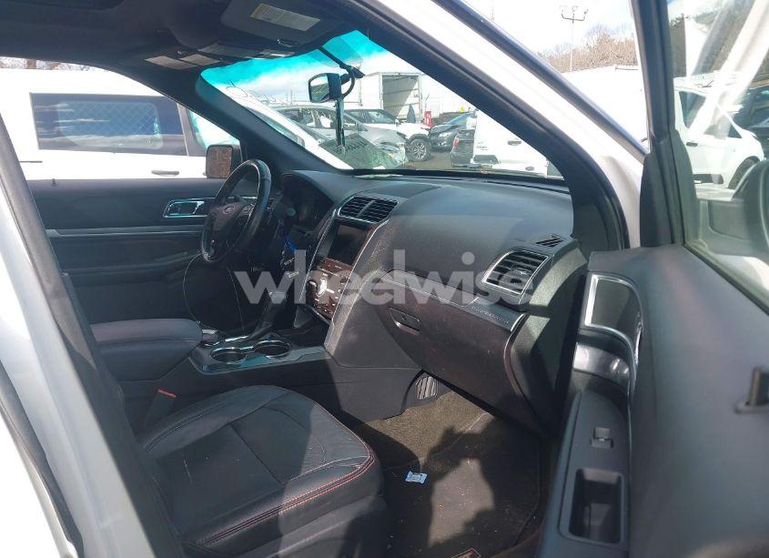 Photo 5 of 2016 Ford Explorer SPORT (VIN 1FM5K8GT4GGB90509)