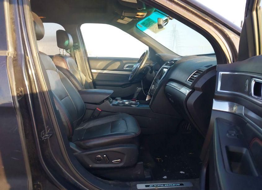 Photo 5 of 2017 Ford Explorer SPORT (VIN 1FM5K8GT4HGA12763)
