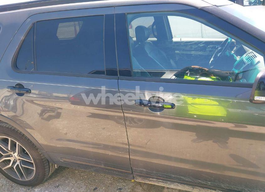 Photo 14 of 2017 Ford Explorer SPORT (VIN 1FM5K8GT4HGB81102)