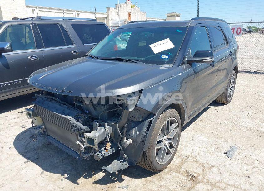 Photo 2 of 2017 Ford Explorer SPORT (VIN 1FM5K8GT4HGB81102)