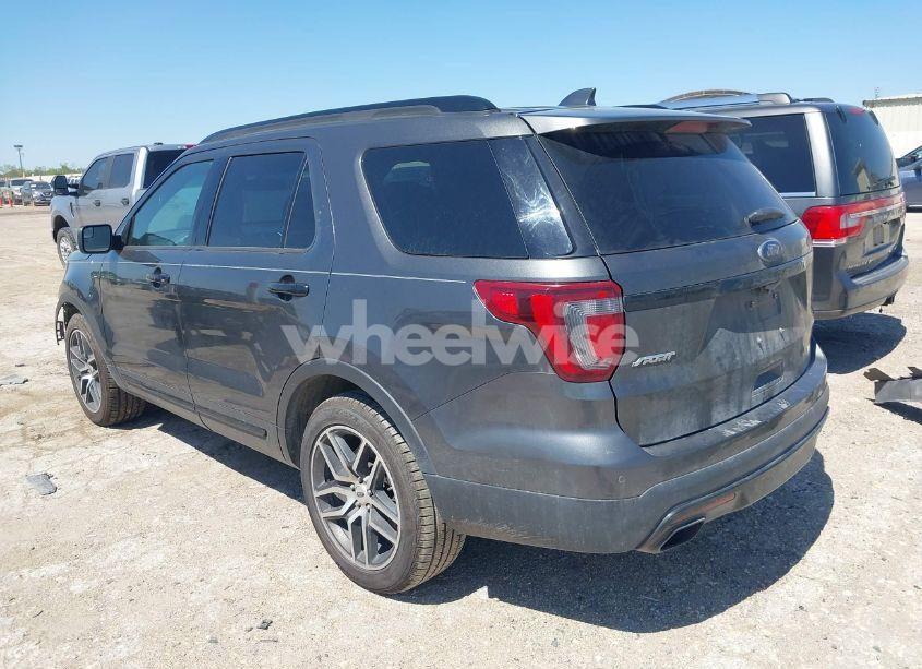 Photo 3 of 2017 Ford Explorer SPORT (VIN 1FM5K8GT4HGB81102)