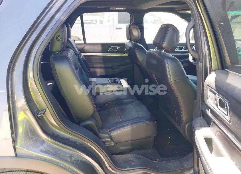Photo 8 of 2017 Ford Explorer SPORT (VIN 1FM5K8GT4HGB81102)
