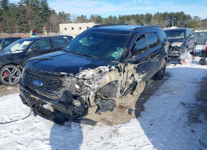 Photo 2 of 2017 Ford Explorer SPORT (VIN 1FM5K8GT4HGC33280)