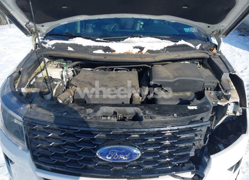 Photo 10 of 2019 Ford Explorer SPORT (VIN 1FM5K8GT4KGB39973)