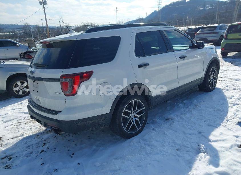 Photo 4 of 2019 Ford Explorer SPORT (VIN 1FM5K8GT4KGB39973)