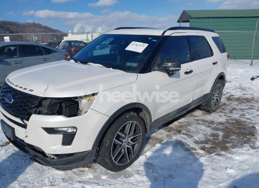 Photo 6 of 2019 Ford Explorer SPORT (VIN 1FM5K8GT4KGB39973)