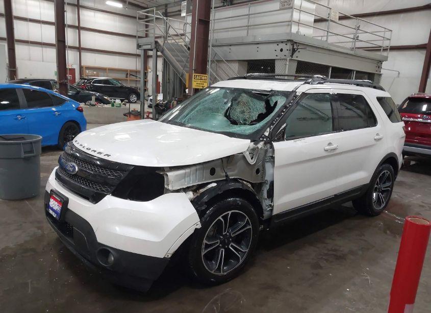 Photo 2 of 2015 Ford Explorer SPORT (VIN 1FM5K8GT5FGC24908)