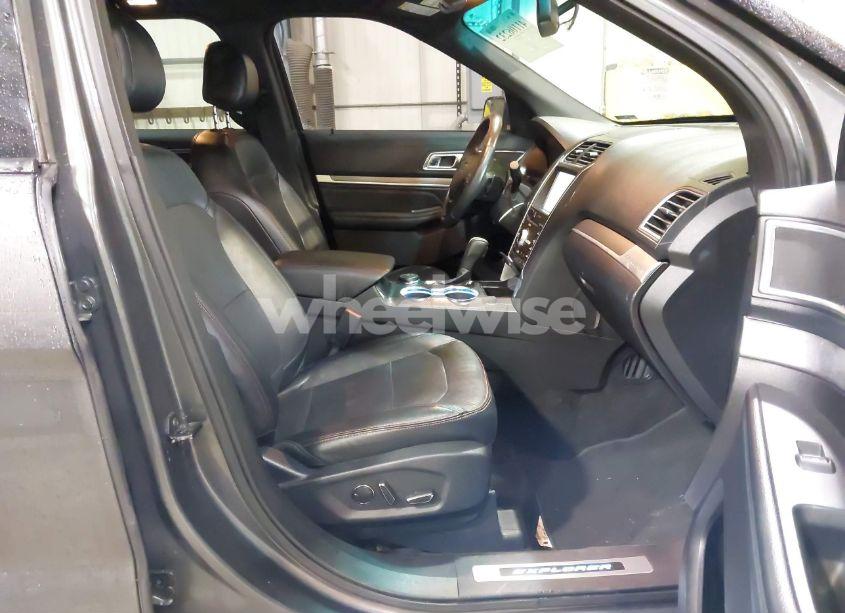 Photo 5 of 2016 Ford Explorer SPORT (VIN 1FM5K8GT5GGB16466)