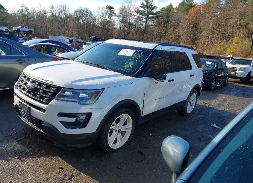 Photo 2 of 2016 Ford Explorer SPORT (VIN 1FM5K8GT5GGB30075)