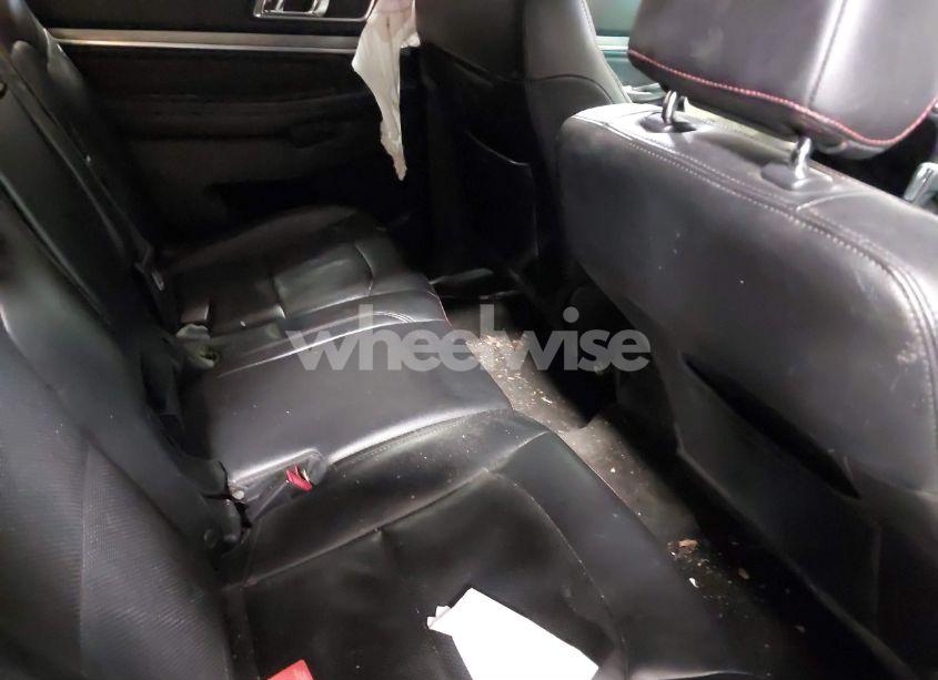 Photo 8 of 2016 Ford Explorer SPORT (VIN 1FM5K8GT5GGC06961)