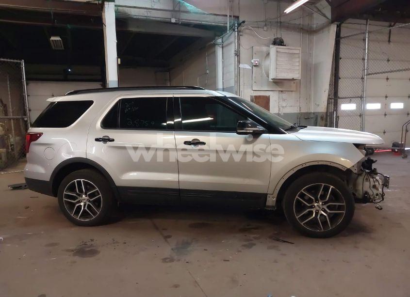 Photo 13 of 2017 Ford Explorer SPORT (VIN 1FM5K8GT5HGA03358)