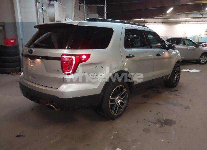 Photo 4 of 2017 Ford Explorer SPORT (VIN 1FM5K8GT5HGA03358)